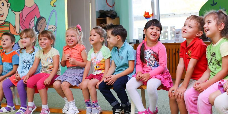 Kinder im Kindergarten