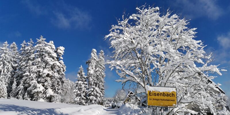 Zeigt Eisenbach im Winter